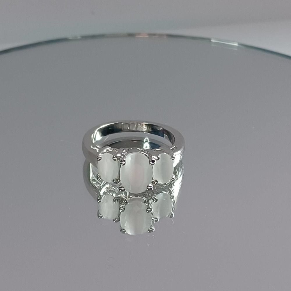 Swarovski Elements - Size 5½ - Silver tone ring as pictured